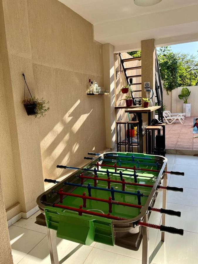 Colibri Hostel Пуэрто-Игуасу Экстерьер фото